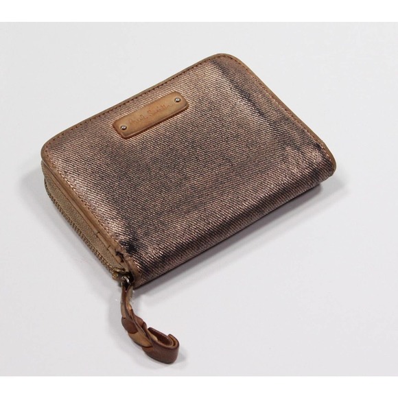 Paul Smith Metallic Gold Full Zip Around Leather Ladies Wallet - Picture 1 of 10